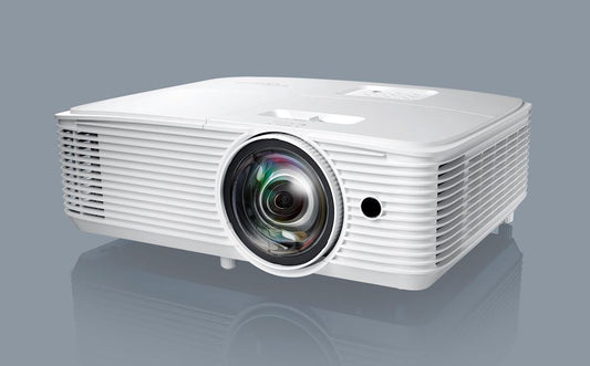 Optoma HD short throw golf simulator projector