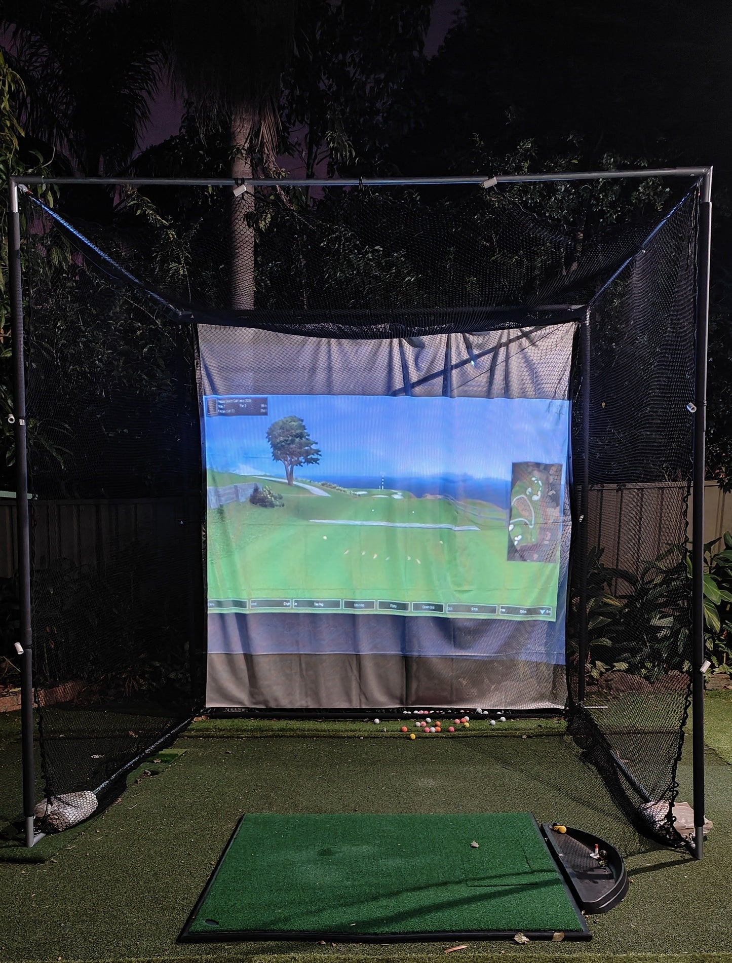 Kaizen Golf Archery Baffle Impact Screen with projector