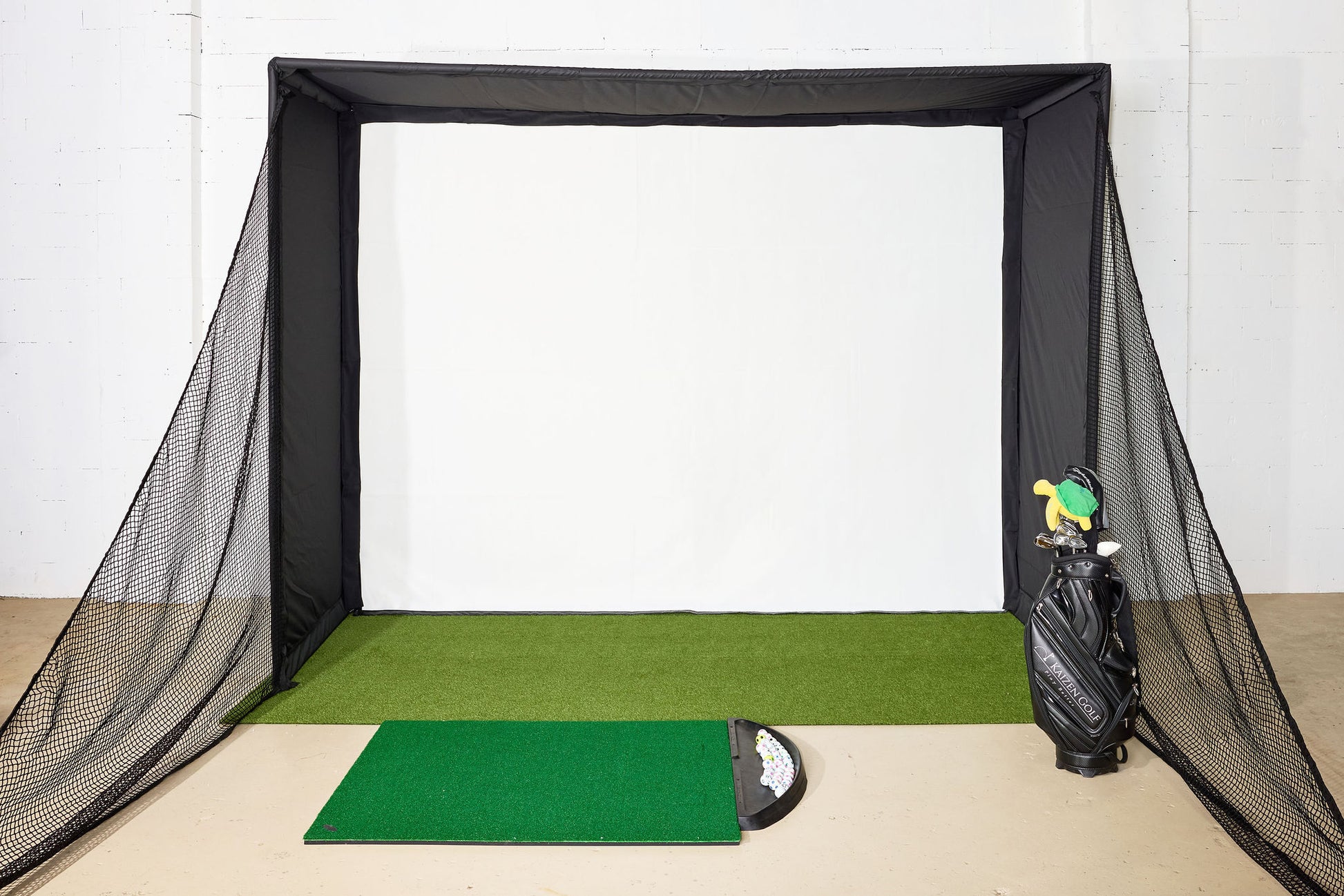 Kaizen Golf Masters Golf Simulator Enclosure